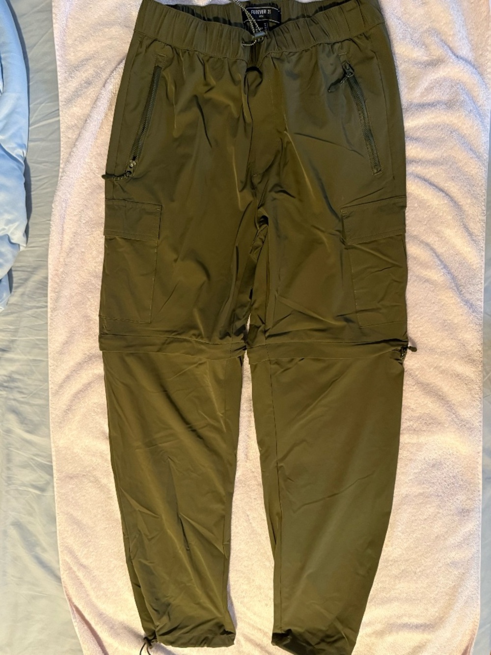 Forever 21 Olive Convertible Zip-Off Cargo Jogger Pants M